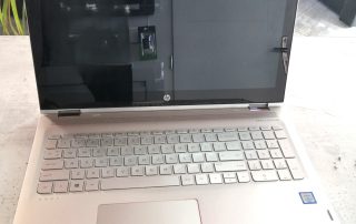 Ocena uszkodzonego laptopa HP Envy x360 – analiza serwisowa dla firmy ubezpieczeniowej