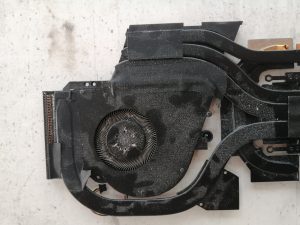 ASUS ROG S17 bateria przegrzewanie