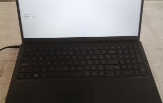 Naprawa zawiasów Dell Inspiron 3525